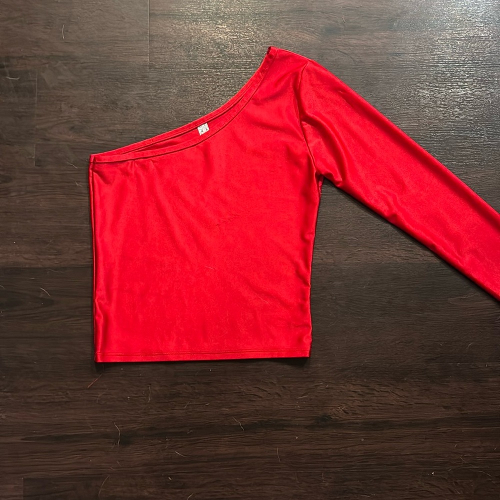 One Shoulder Long Sleeve top